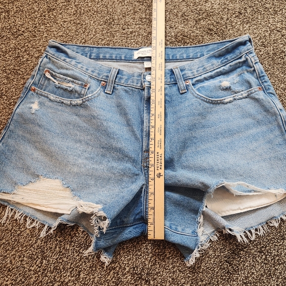 Abercrombie & Fitch Curve Love The Boyfriend Short Mid Rise Size 32/14 - Picture 6 of 6
